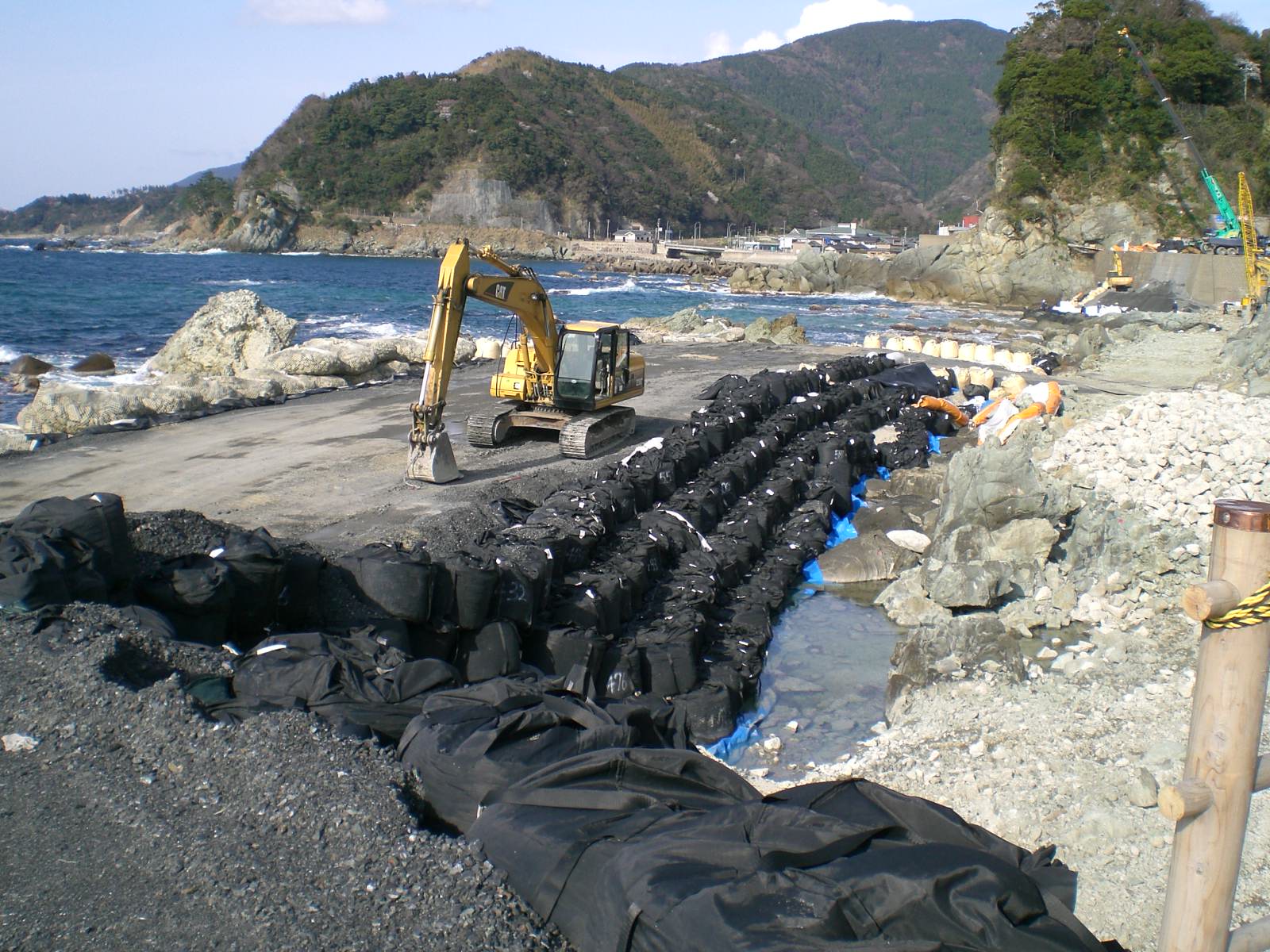 ツートンバッグ：緊急復旧（海洋/海岸仮設道）