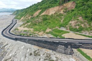 河川　海岸　海洋　護岸